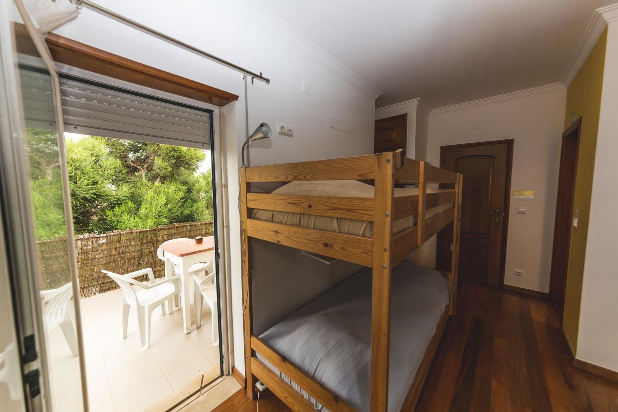 Ericeira Chill Hill Hostel & Private Rooms Exterior photo