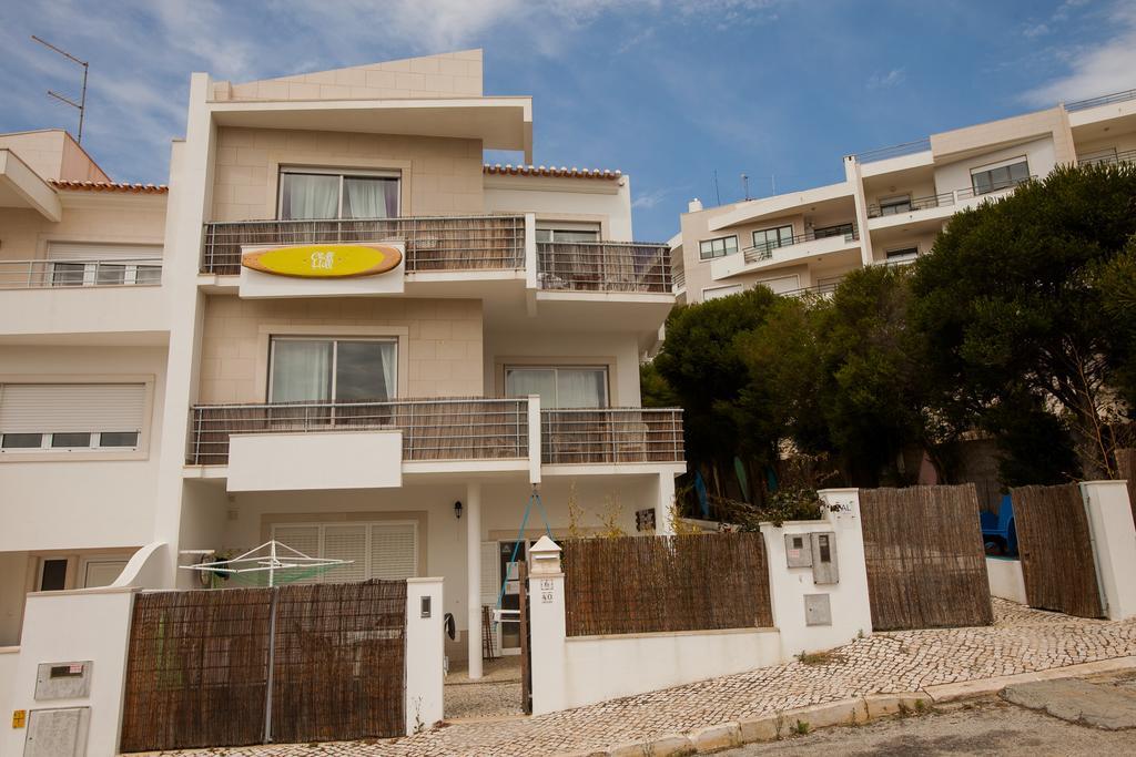 Ericeira Chill Hill Hostel & Private Rooms Exterior photo