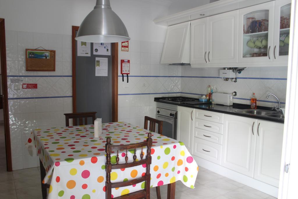 Ericeira Chill Hill Hostel & Private Rooms Exterior photo