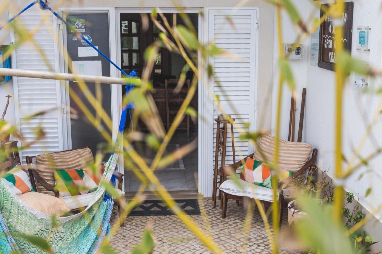 Ericeira Chill Hill Hostel & Private Rooms Exterior photo